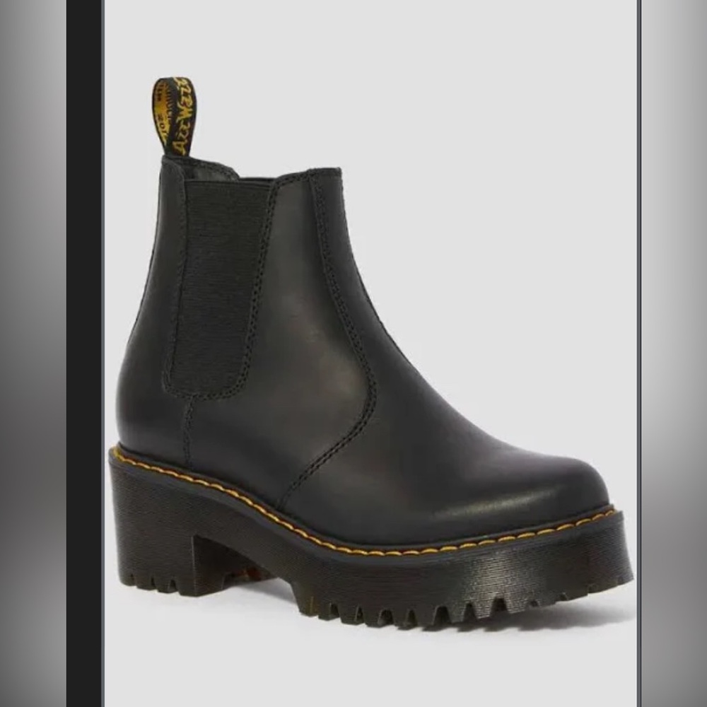 Doc Martens Rometty size 9